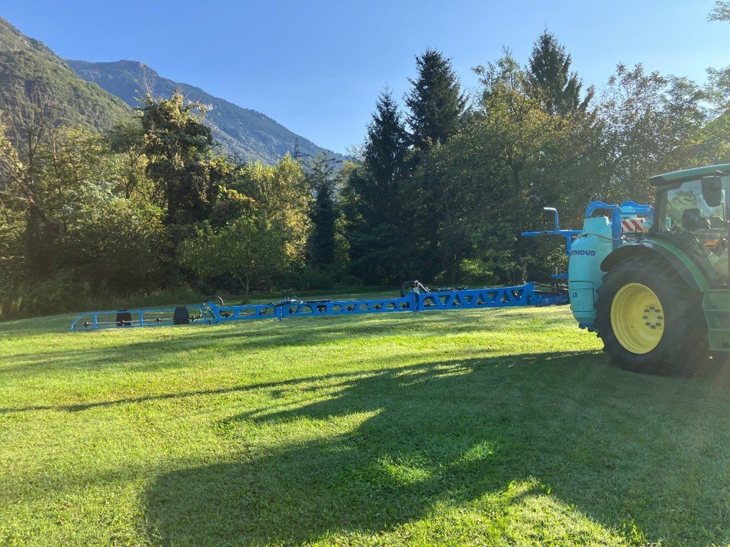 Feldspritze типа Berthoud Elyte 1000 e-tronic, Gebrauchtmaschine в Arbedo (Фотография 7)