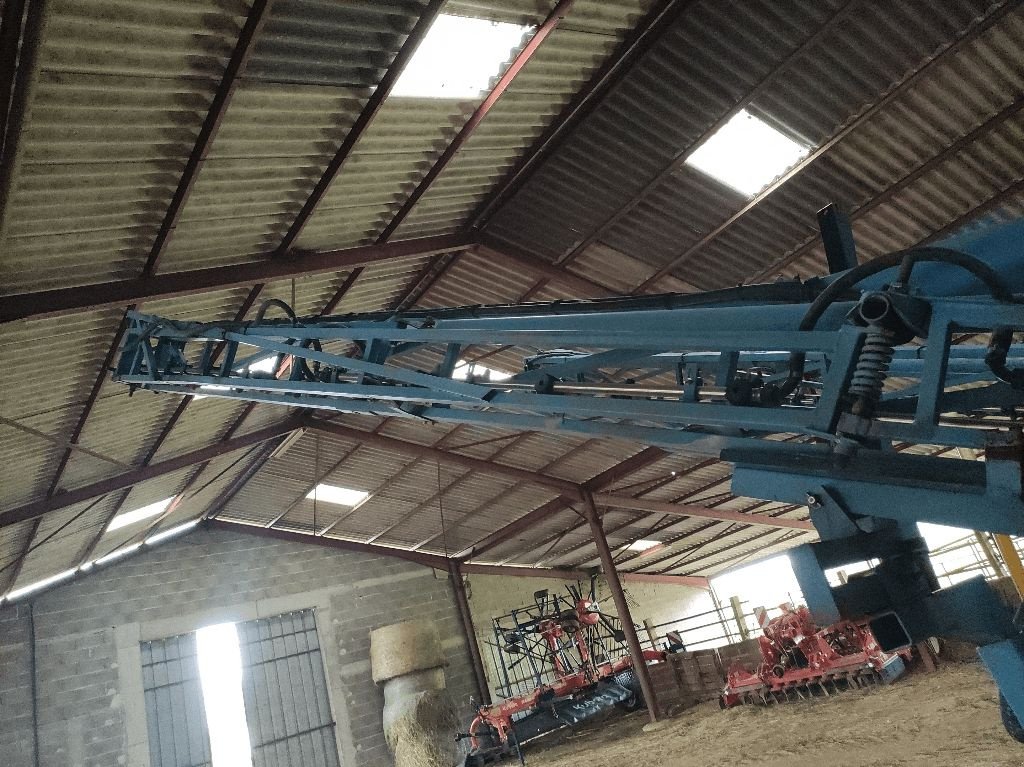 Feldspritze типа Berthoud ELYTE 1200, Gebrauchtmaschine в COGNAC LA FORET (Фотография 4)