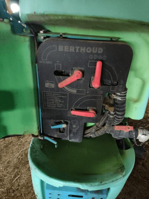 Feldspritze типа Berthoud ELYTE 1200, Gebrauchtmaschine в COGNAC LA FORET (Фотография 3)