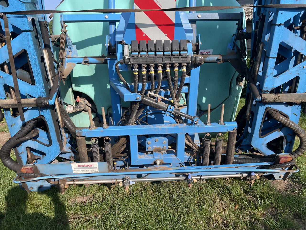 Feldspritze van het type Berthoud ELYTE 1200, Gebrauchtmaschine in JOSSELIN (Foto 3)