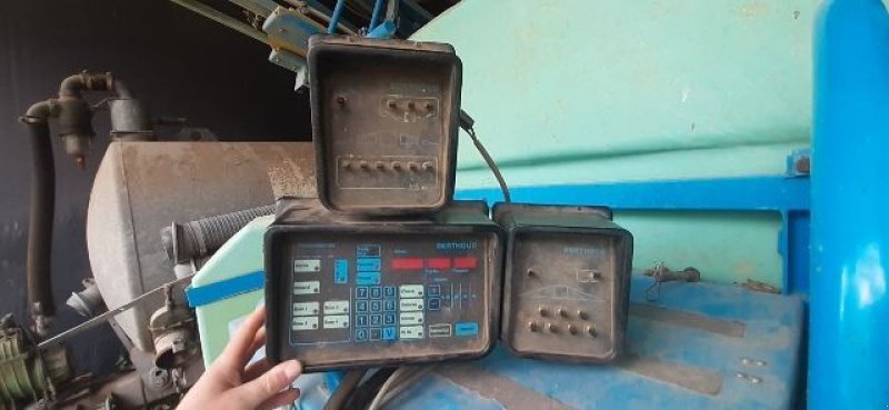 Feldspritze typu Berthoud RACER 32, Gebrauchtmaschine v CHEVILLON  (MAIZEROY) (Obrázek 8)