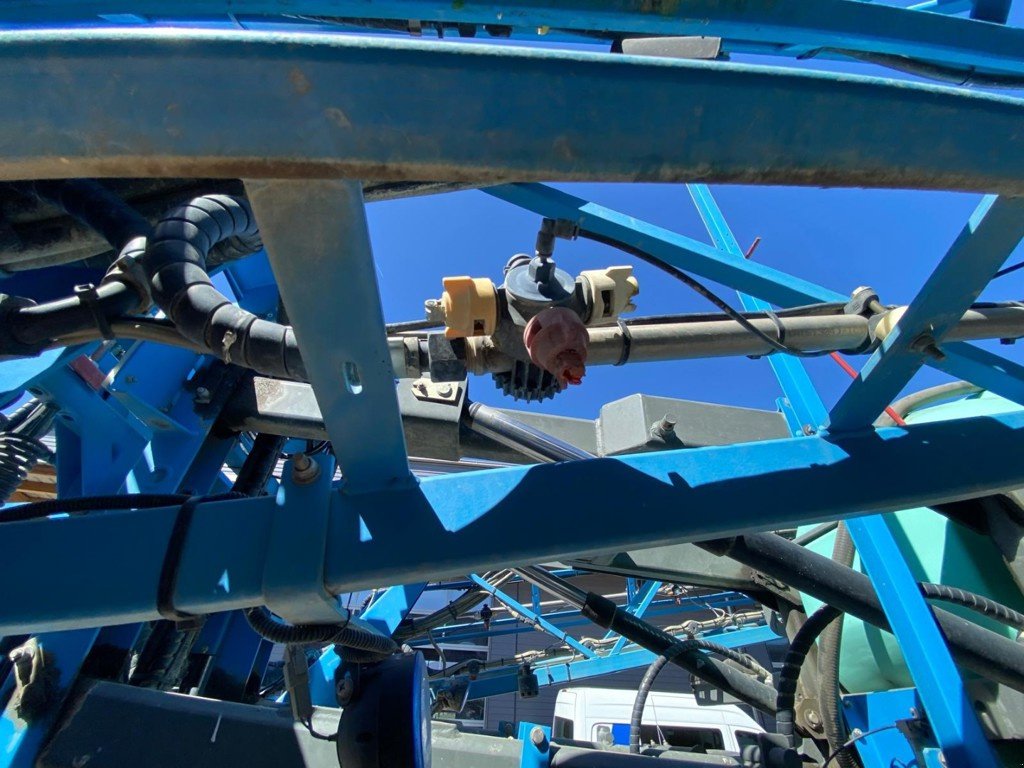 Feldspritze типа Berthoud Raptor 4240, Gebrauchtmaschine в Regensdorf (Фотография 7)