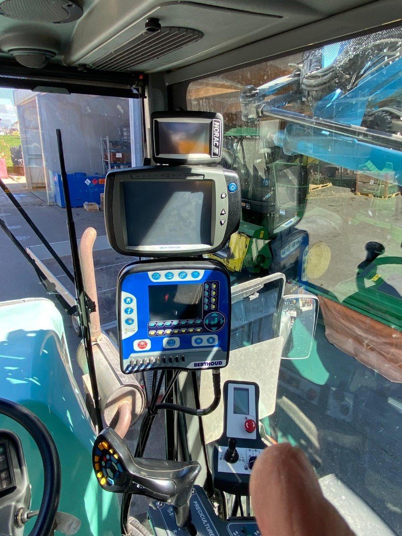 Feldspritze типа Berthoud Raptor 4240, Gebrauchtmaschine в Regensdorf (Фотография 4)