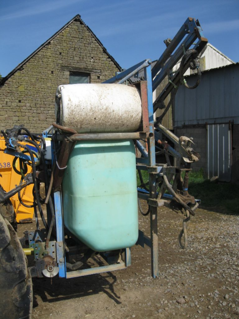 Feldspritze des Typs Berthoud Stic 600 12m, Gebrauchtmaschine in BRECE (Bild 2)