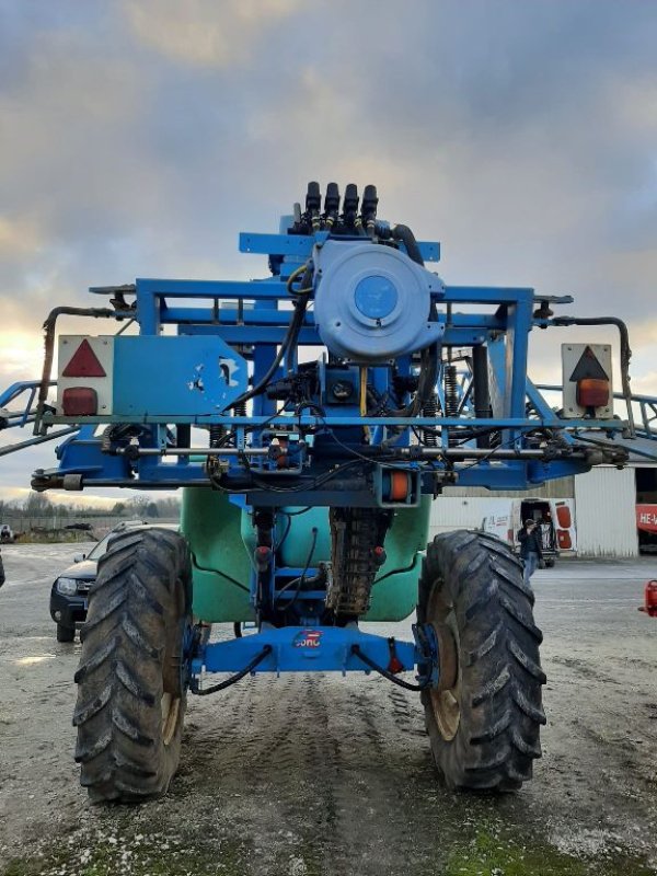 Feldspritze des Typs Berthoud TENOR 28-50, Gebrauchtmaschine in SAINT-HILAIRE-EN-PUISEAUX (Bild 4)