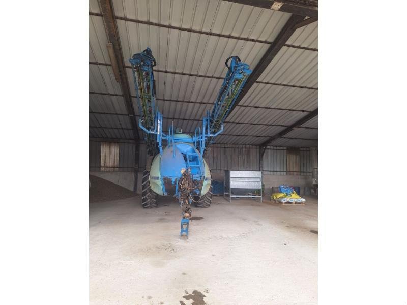 Feldspritze des Typs Berthoud TENOR 35/37, Gebrauchtmaschine in CHAUMONT (Bild 3)