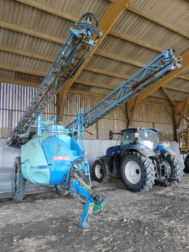 Feldspritze des Typs Berthoud TENOR 35-37, Gebrauchtmaschine in CONDE SUR VIRE (Bild 2)