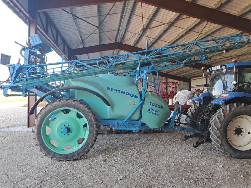 Feldspritze del tipo Berthoud TRACKER32-34, Gebrauchtmaschine In CHAUMONT (Immagine 1)