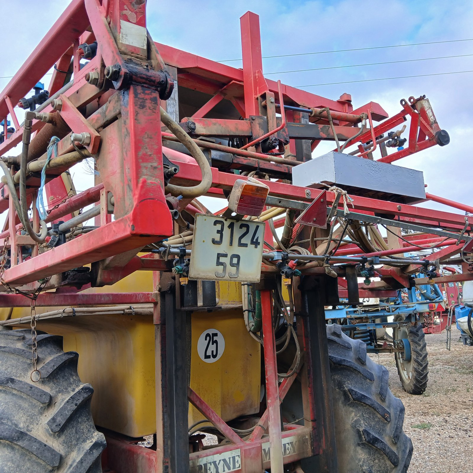 Feldspritze типа Beyne 27M 3200L, Gebrauchtmaschine в HERLIN LE SEC (Фотография 4)