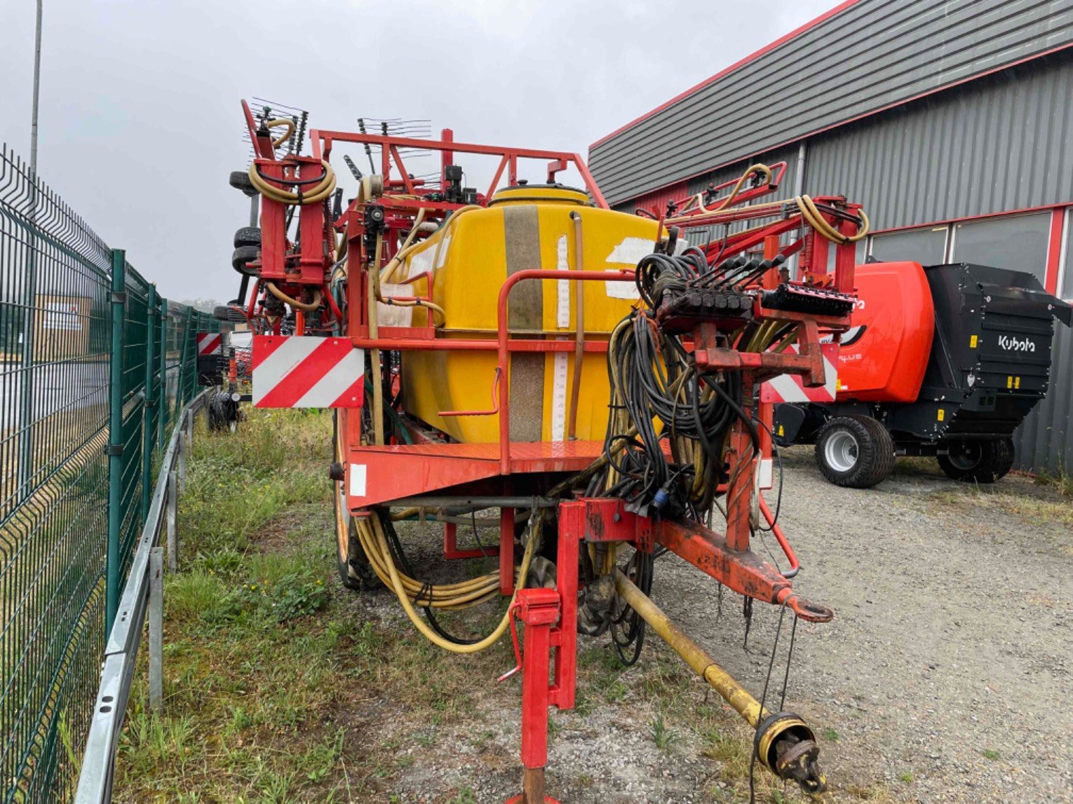 Feldspritze des Typs Beyne Pulvérisateur traîné 2200 Beyne, Gebrauchtmaschine in LA SOUTERRAINE (Bild 2)