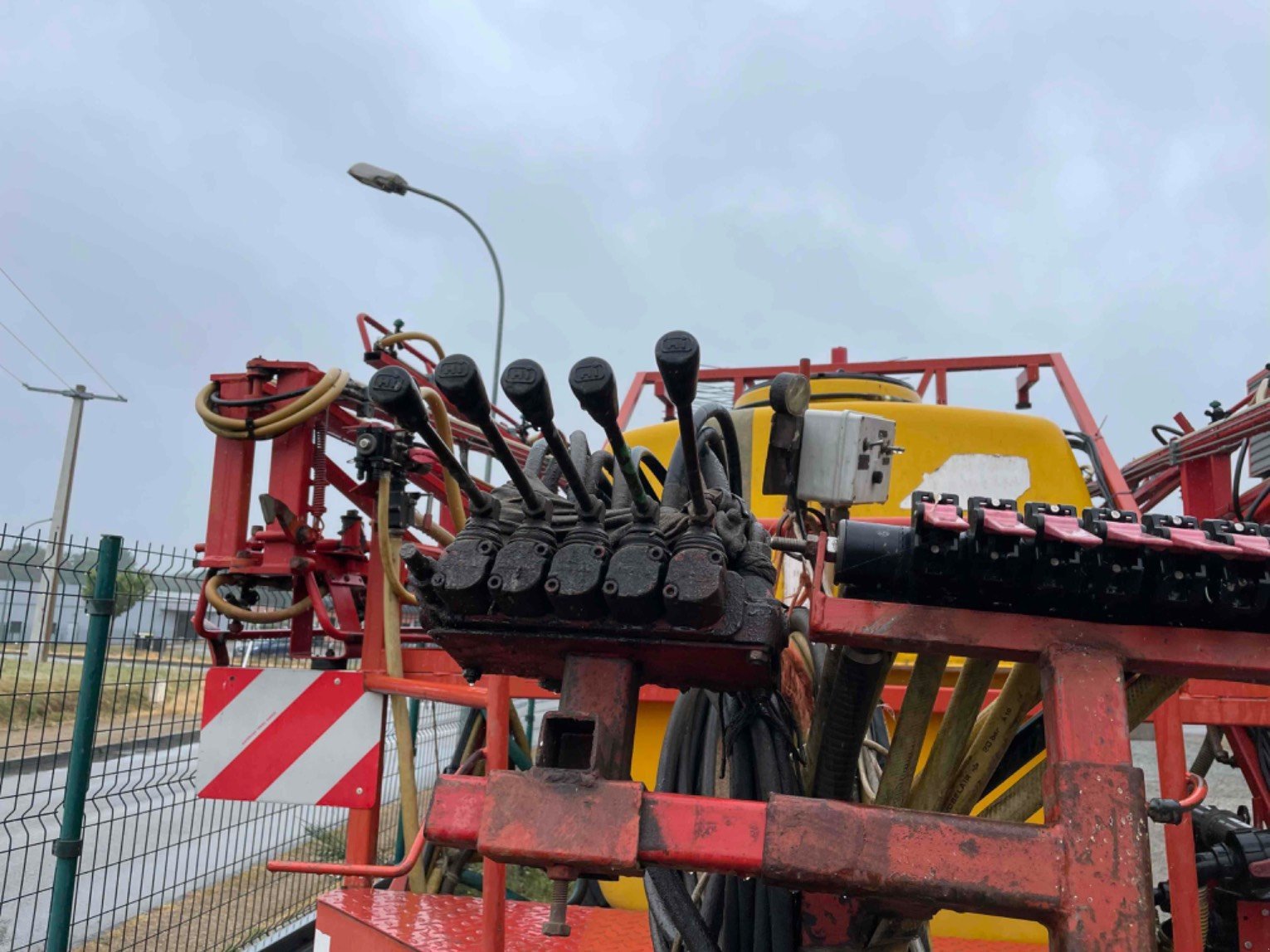 Feldspritze типа Beyne Pulvérisateur traîné 2200 Beyne, Gebrauchtmaschine в LA SOUTERRAINE (Фотография 7)