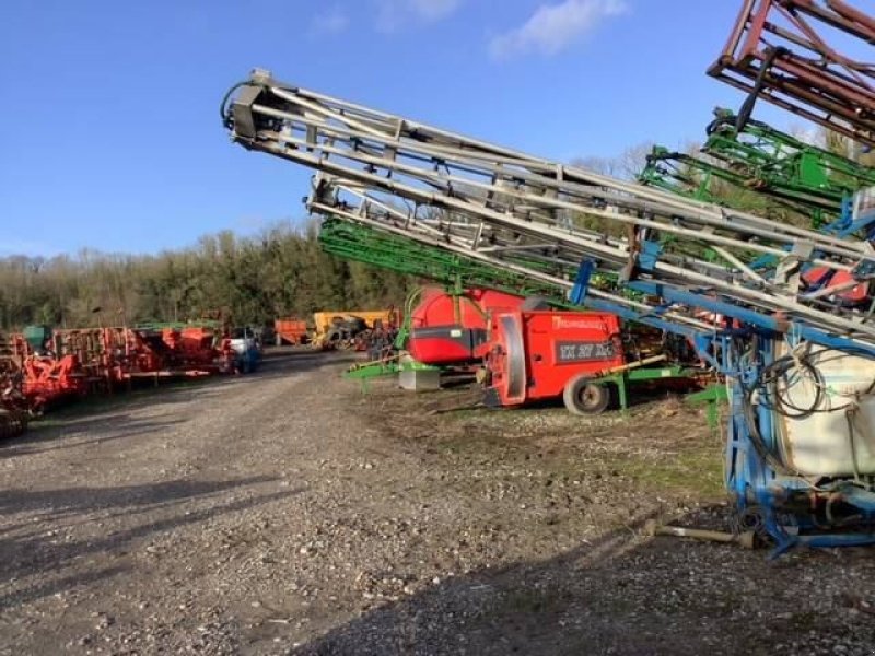 Feldspritze des Typs Blanchard 1200L, Gebrauchtmaschine in les hayons (Bild 3)