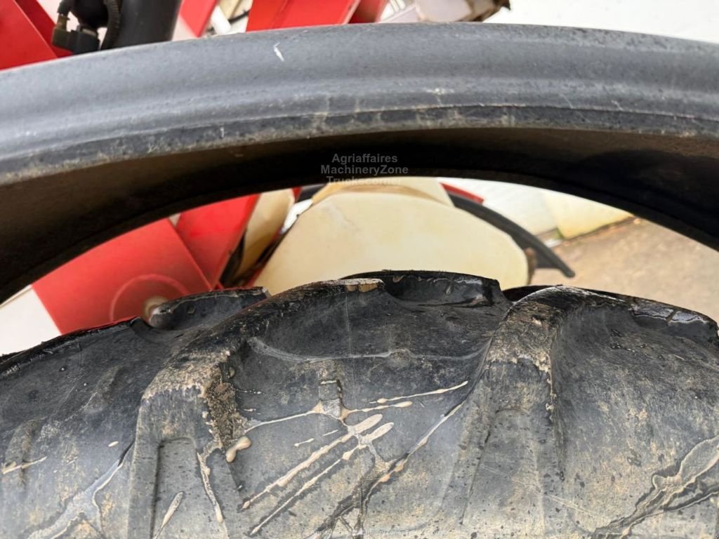 Feldspritze от тип Blanchard METRIS 4100, Gebrauchtmaschine в FRESNAY LE COMTE (Снимка 10)