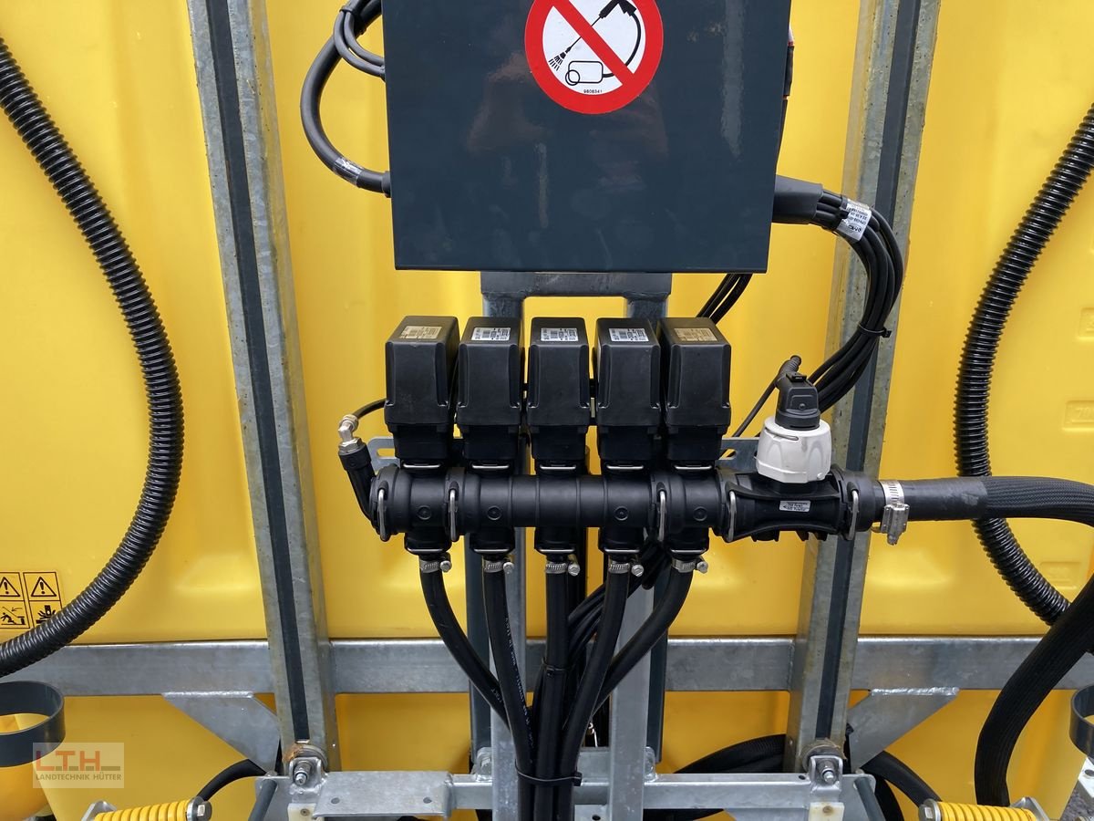 Feldspritze of the type Caffini Genius 1200, Neumaschine in Gnas (Picture 8)