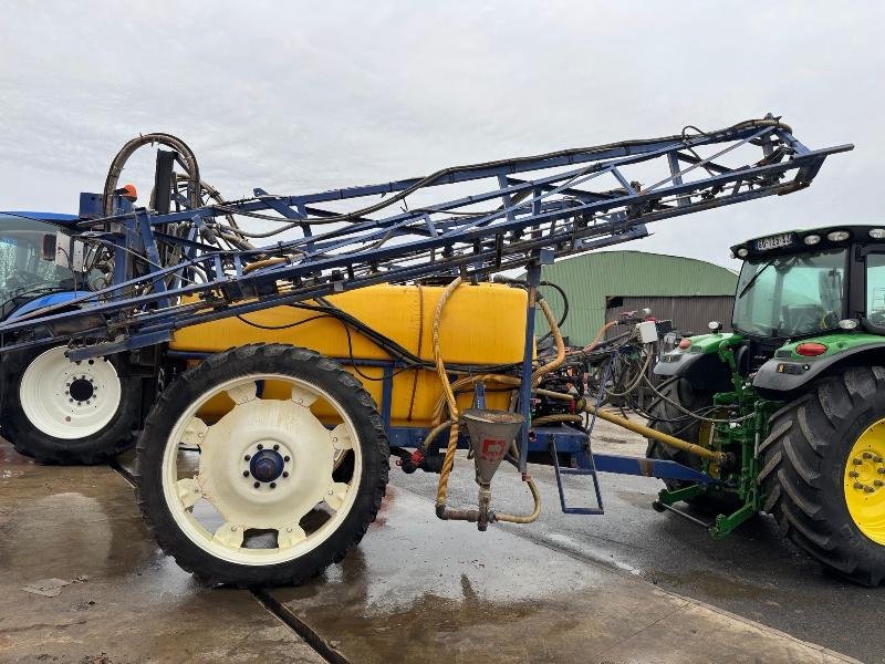 Feldspritze des Typs Caruelle 25 24, Gebrauchtmaschine in Wargnies Le Grand (Bild 7)