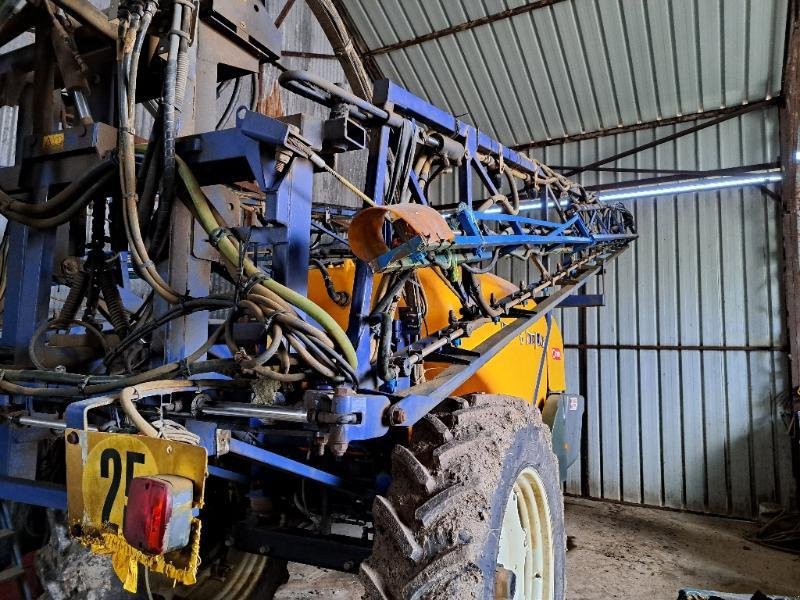 Feldspritze typu Caruelle 320S, Gebrauchtmaschine v CHAUMESNIL (Obrázek 3)