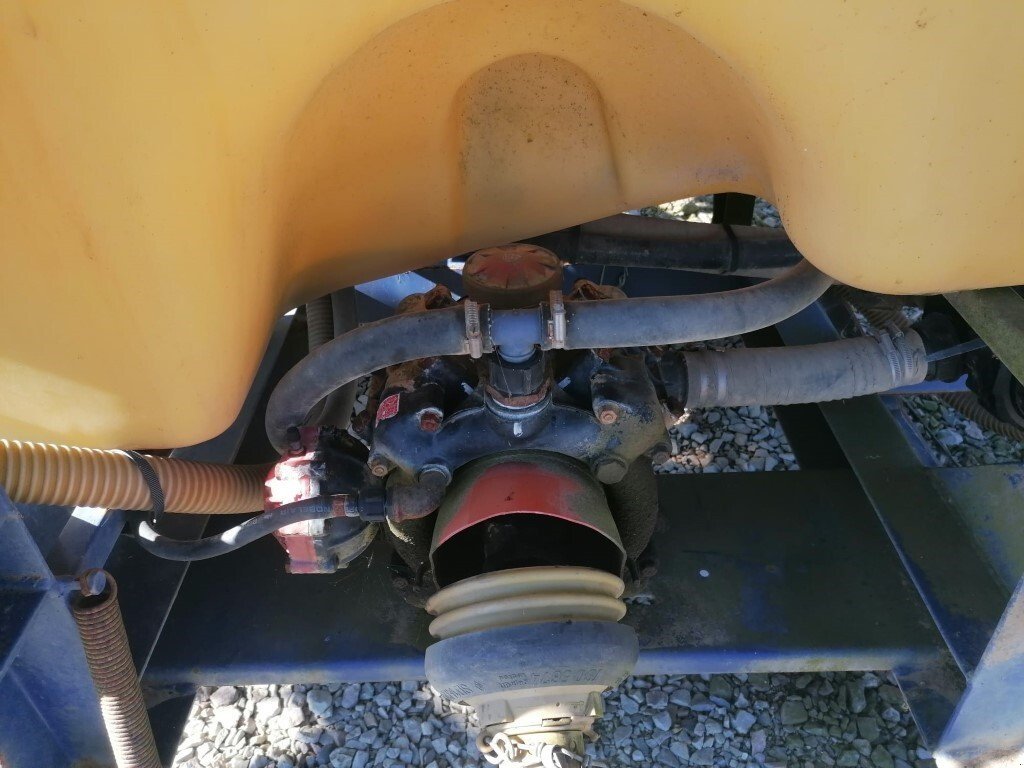 Feldspritze des Typs Caruelle HYDROSTAR, Gebrauchtmaschine in Le Horps (Bild 4)