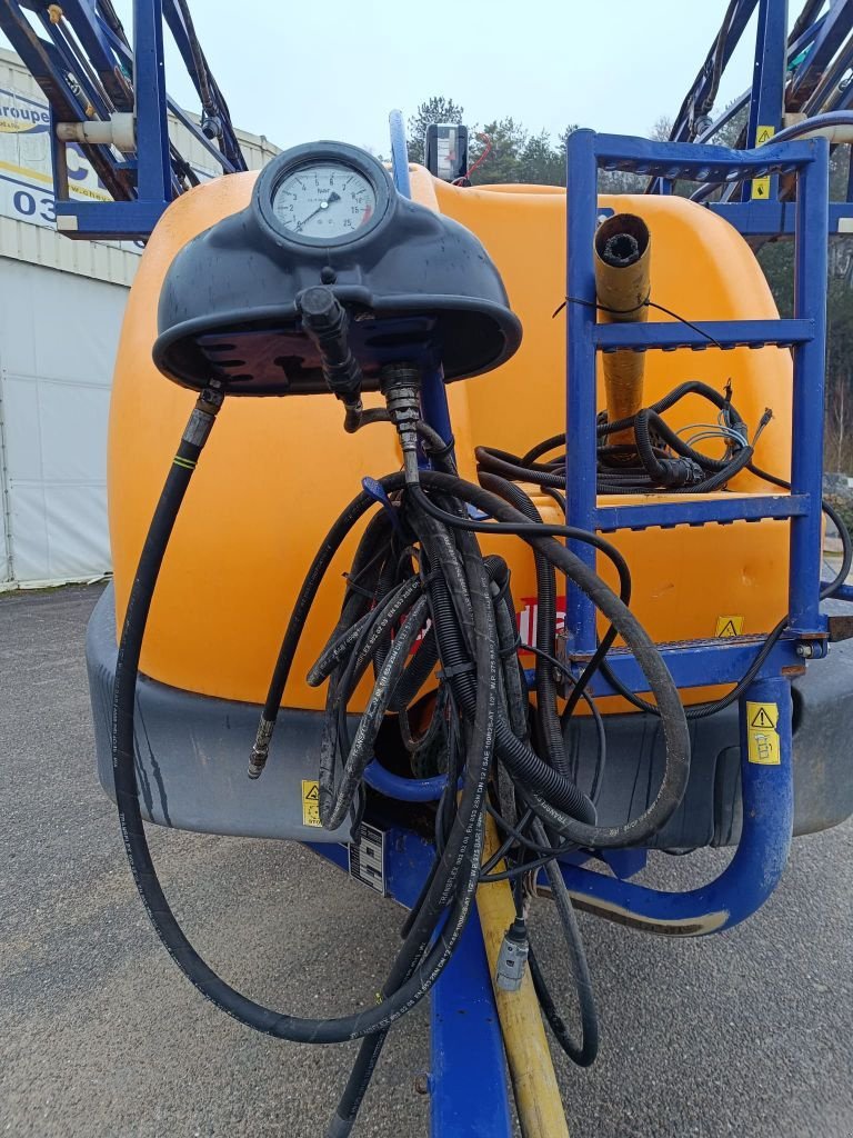 Feldspritze des Typs Caruelle Olympia  320 S, Gebrauchtmaschine in Lérouville (Bild 3)