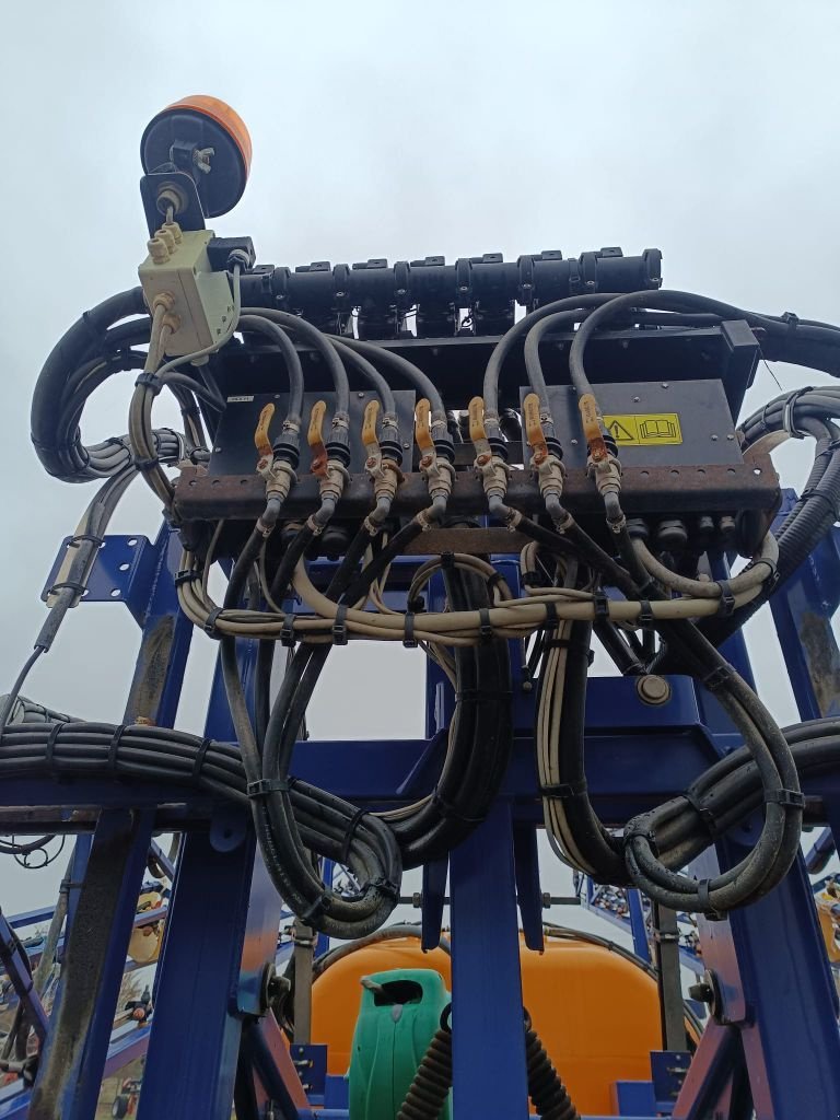 Feldspritze des Typs Caruelle Olympia  320 S, Gebrauchtmaschine in Lérouville (Bild 5)