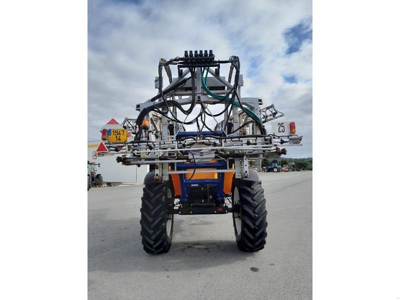 Feldspritze des Typs Caruelle OLYMPIA 400S, Gebrauchtmaschine in SAINTE MAURE DE TOURAINE (Bild 6)