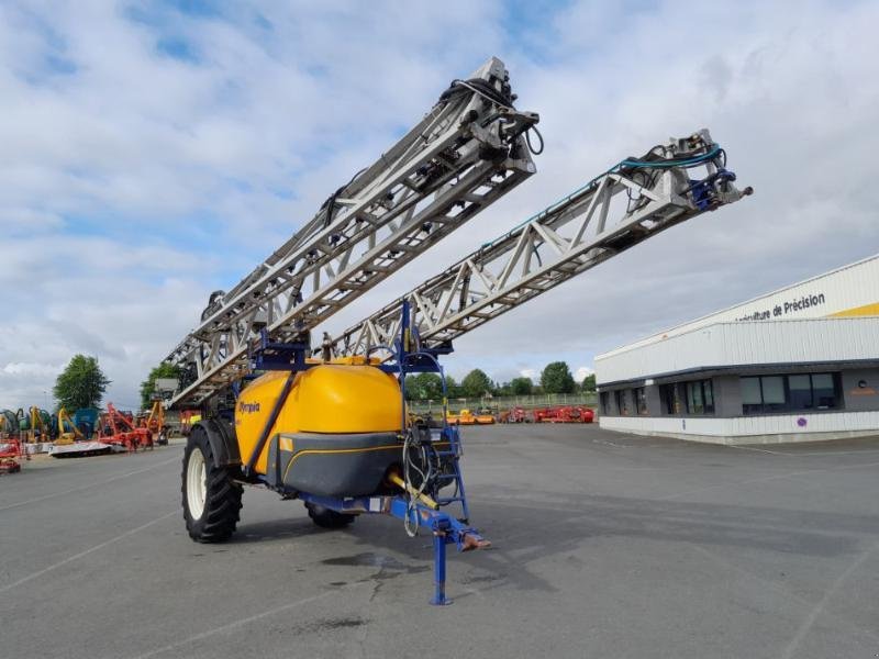 Feldspritze des Typs Caruelle OLYMPIA 400S, Gebrauchtmaschine in SAINTE MAURE DE TOURAINE (Bild 3)