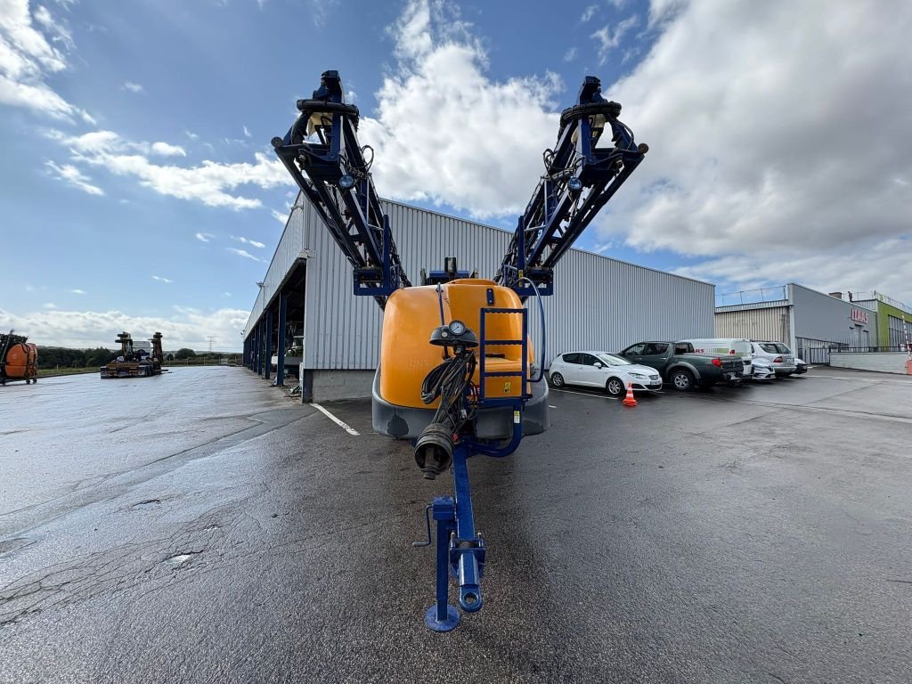 Feldspritze типа Caruelle OLYMPIA 400S, Gebrauchtmaschine в SALEUX (Фотография 2)