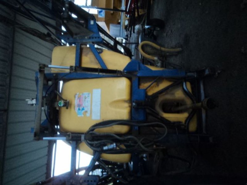 Feldspritze des Typs Caruelle OLYMPIA 820, Gebrauchtmaschine in MOULLE (Bild 5)