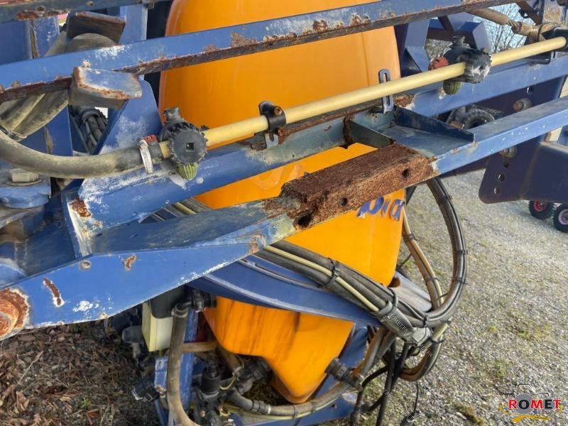 Feldspritze van het type Caruelle OLYMPIA120, Gebrauchtmaschine in Gennes sur glaize (Foto 5)