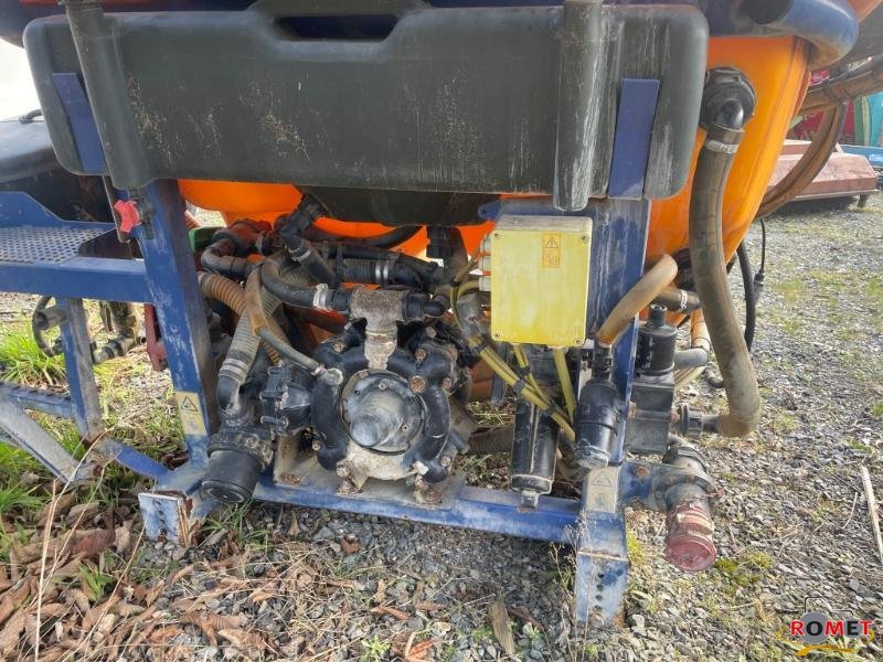 Feldspritze типа Caruelle OLYMPIA120, Gebrauchtmaschine в Gennes sur glaize (Фотография 11)