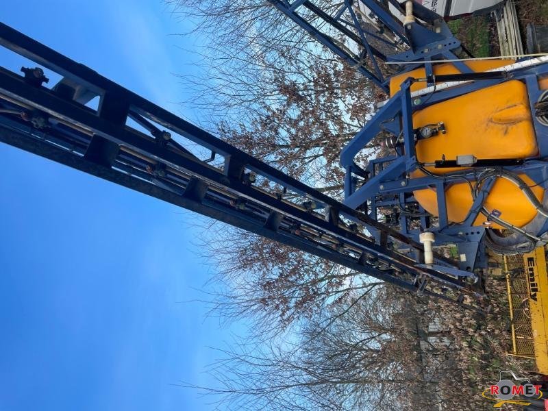 Feldspritze van het type Caruelle OLYMPIA120, Gebrauchtmaschine in Gennes sur glaize (Foto 2)