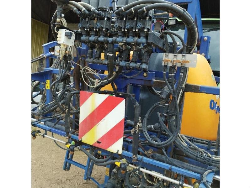 Feldspritze des Typs Caruelle OLYMPIA120S, Gebrauchtmaschine in BRAY en Val (Bild 2)