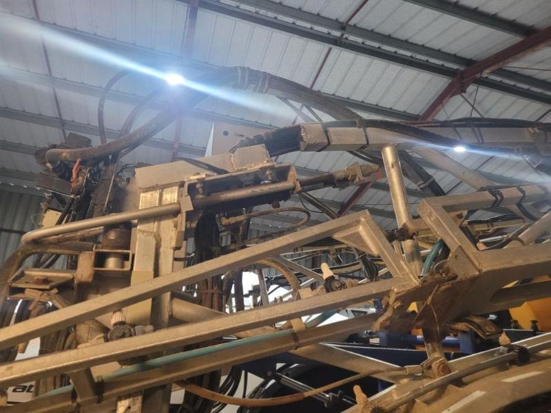 Feldspritze of the type Caruelle OLYMPIA400S, Gebrauchtmaschine in BRAY en Val (Picture 3)