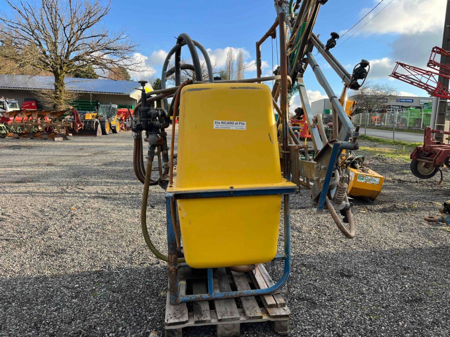 Feldspritze типа Caruelle Polyform 800, Gebrauchtmaschine в LA SOUTERRAINE (Фотография 1)