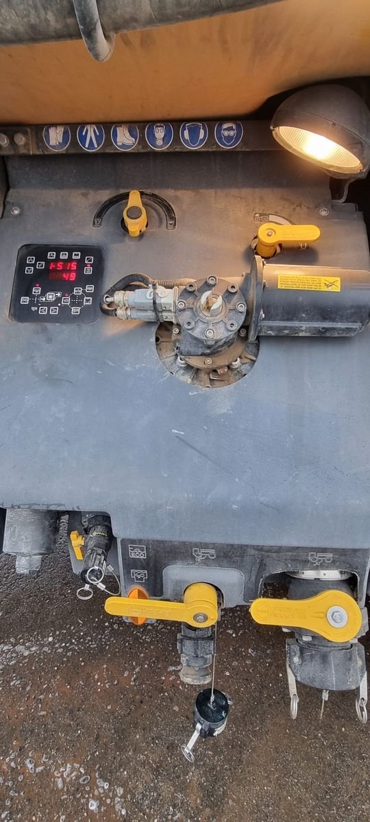 Feldspritze van het type Challenger Rogator 344, Gebrauchtmaschine in Mistelbach (Foto 20)