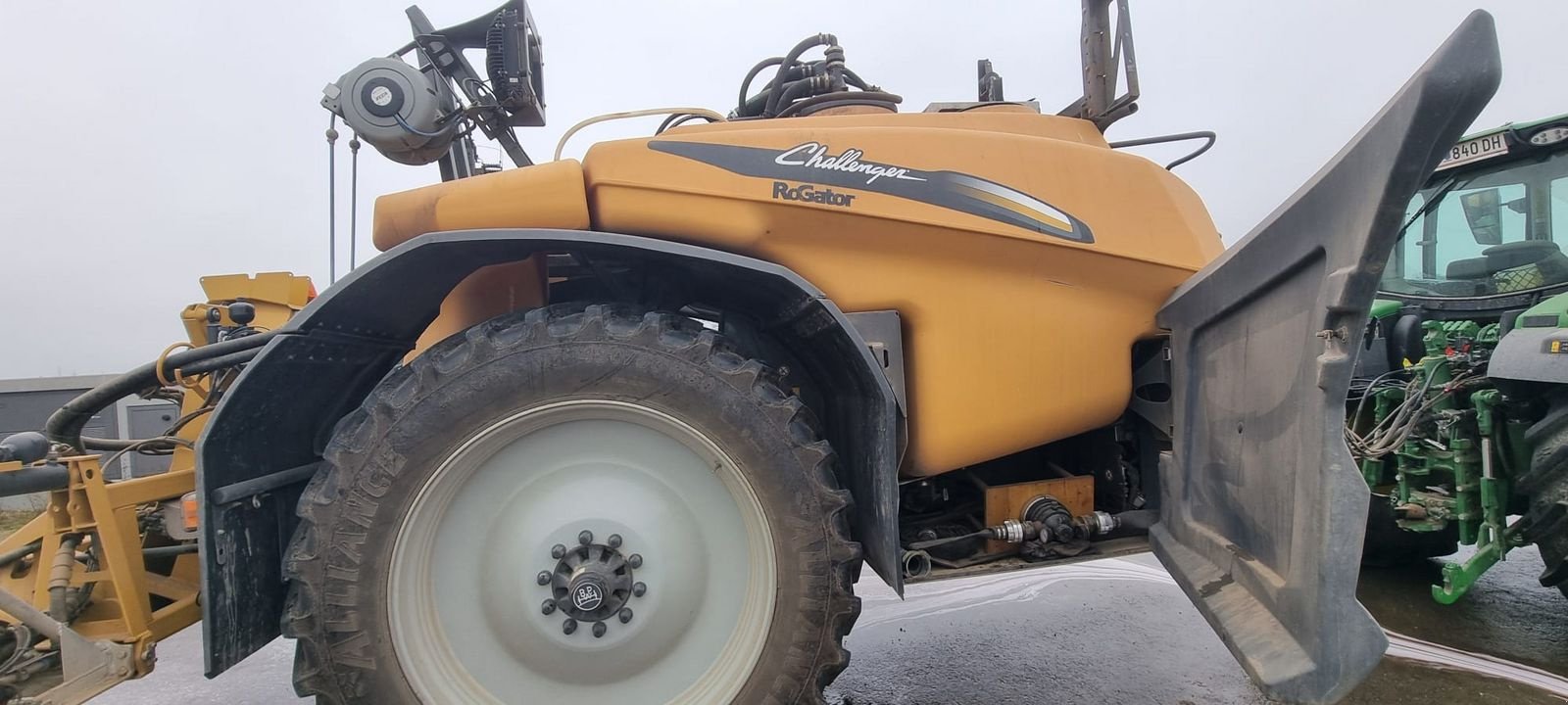 Feldspritze van het type Challenger Rogator 344, Gebrauchtmaschine in Mistelbach (Foto 22)