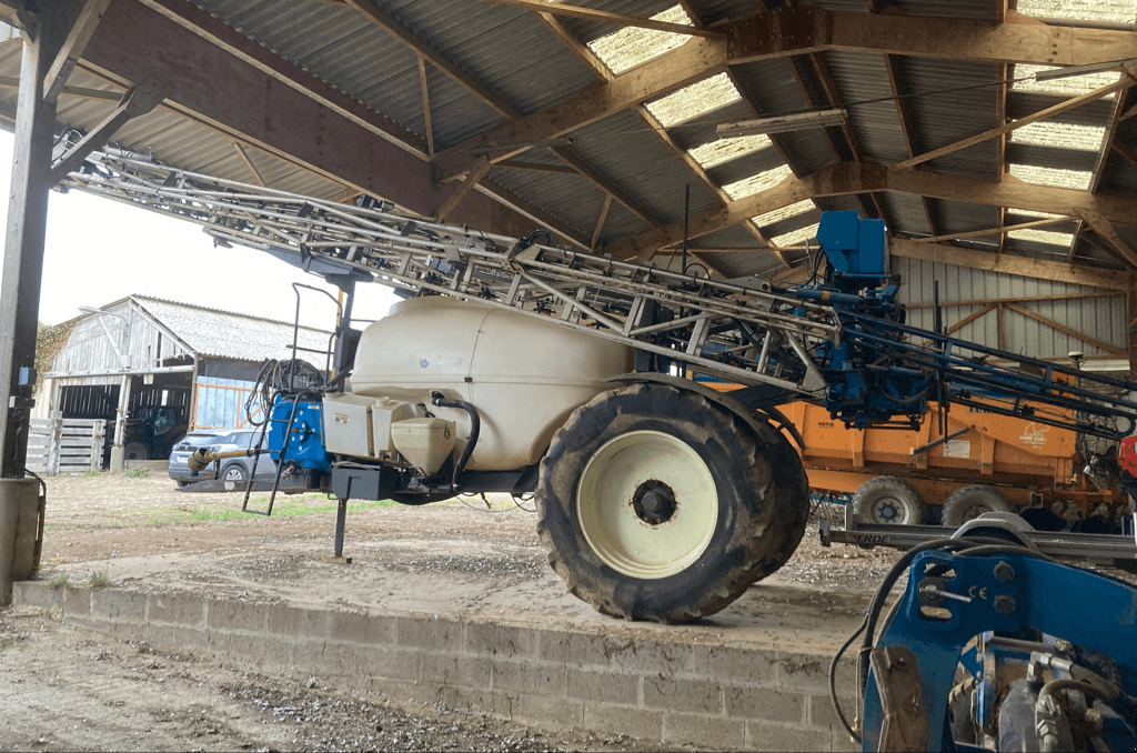 Feldspritze of the type Evrard METEOR 34, Gebrauchtmaschine in CINTHEAUX (Picture 4)