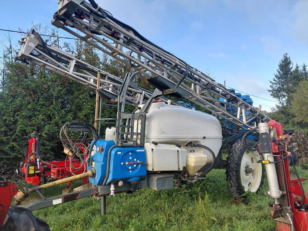 Feldspritze of the type Evrard METEOR 3400 L. / 28 M., Gebrauchtmaschine in BRAS SUR MEUSE (Picture 1)