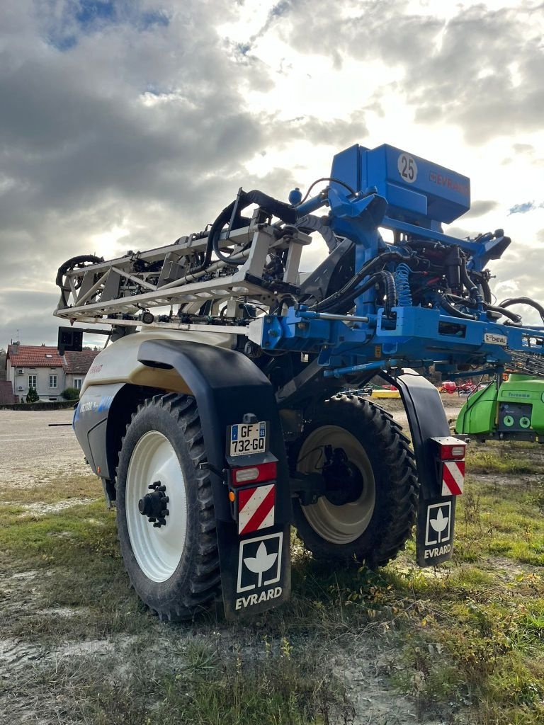 Feldspritze of the type Evrard METEOR R Activ 4200, Gebrauchtmaschine in Lérouville (Picture 3)