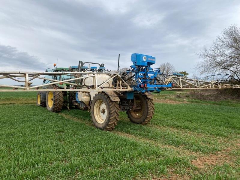Feldspritze of the type Evrard METEOR4100, Gebrauchtmaschine in CHAUMONT (Picture 3)