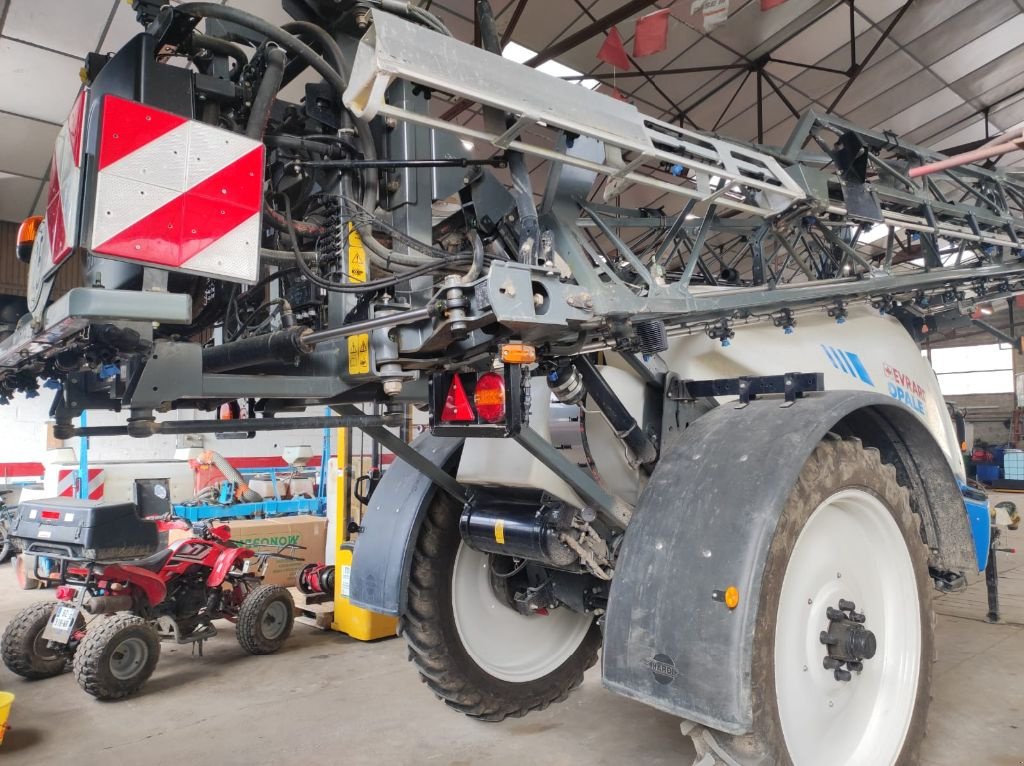 Feldspritze van het type Evrard OPALE 4000, Gebrauchtmaschine in VOVES (Foto 4)