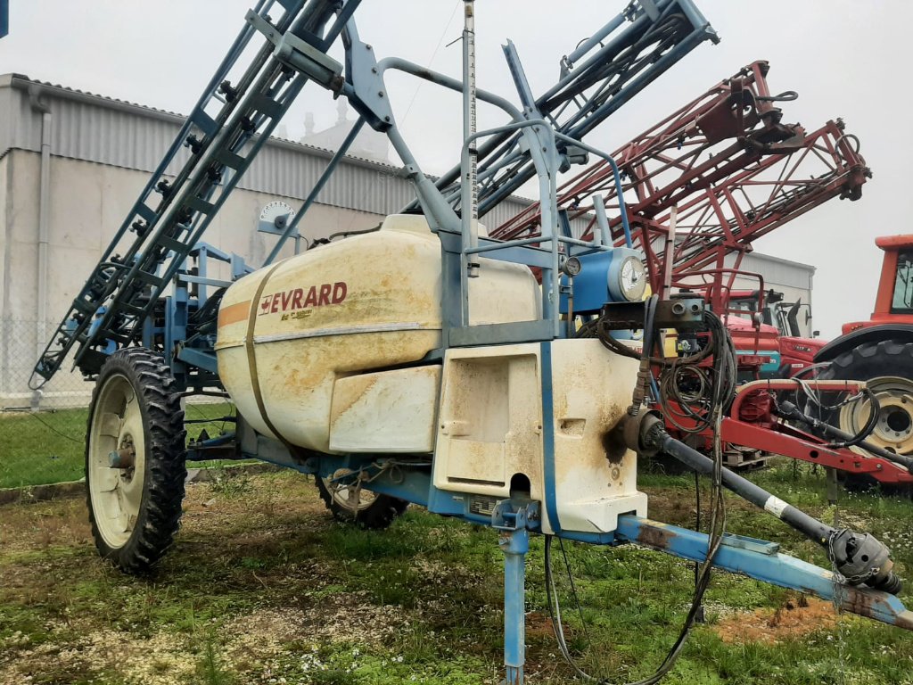 Feldspritze des Typs Evrard Regulor, Gebrauchtmaschine in SAINT-HILAIRE-EN-PUISEAUX (Bild 8)