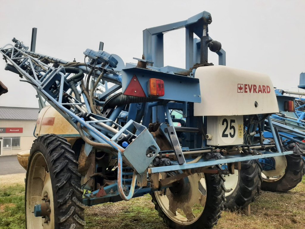 Feldspritze des Typs Evrard Regulor, Gebrauchtmaschine in SAINT-HILAIRE-EN-PUISEAUX (Bild 10)