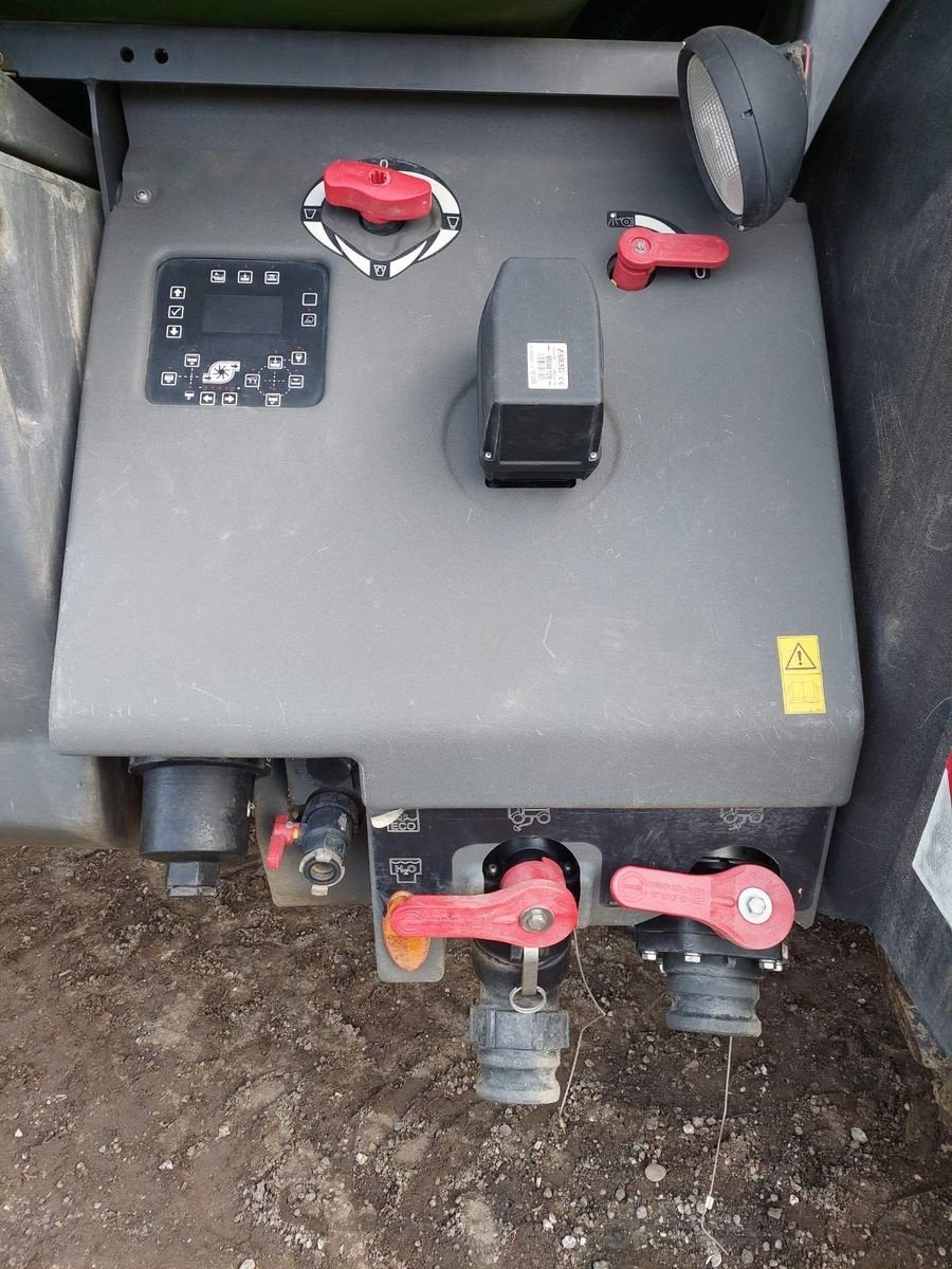 Feldspritze του τύπου Fendt ROGATOR 366, Gebrauchtmaschine σε Harmannsdorf-Rückersdorf (Φωτογραφία 9)