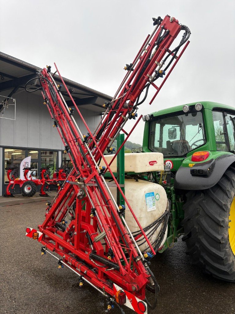 Feldspritze des Typs Fischer Agri 2000, Gebrauchtmaschine in Courtedoux (Bild 1)