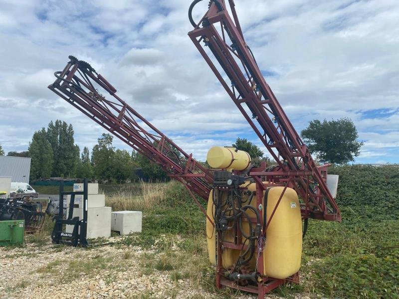 Feldspritze of the type Hardi 1200L 18M, Gebrauchtmaschine in LE PONT CHRETIEN (Picture 2)