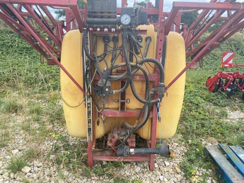 Feldspritze of the type Hardi 1200L 18M, Gebrauchtmaschine in LE PONT CHRETIEN (Picture 4)