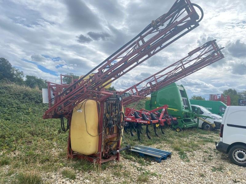 Feldspritze of the type Hardi 1200L 18M, Gebrauchtmaschine in LE PONT CHRETIEN (Picture 1)
