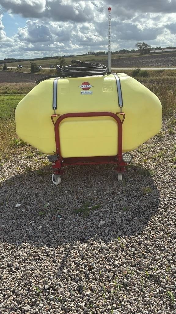 Feldspritze типа Hardi Fronttank, Gebrauchtmaschine в Vinderup (Фотография 1)