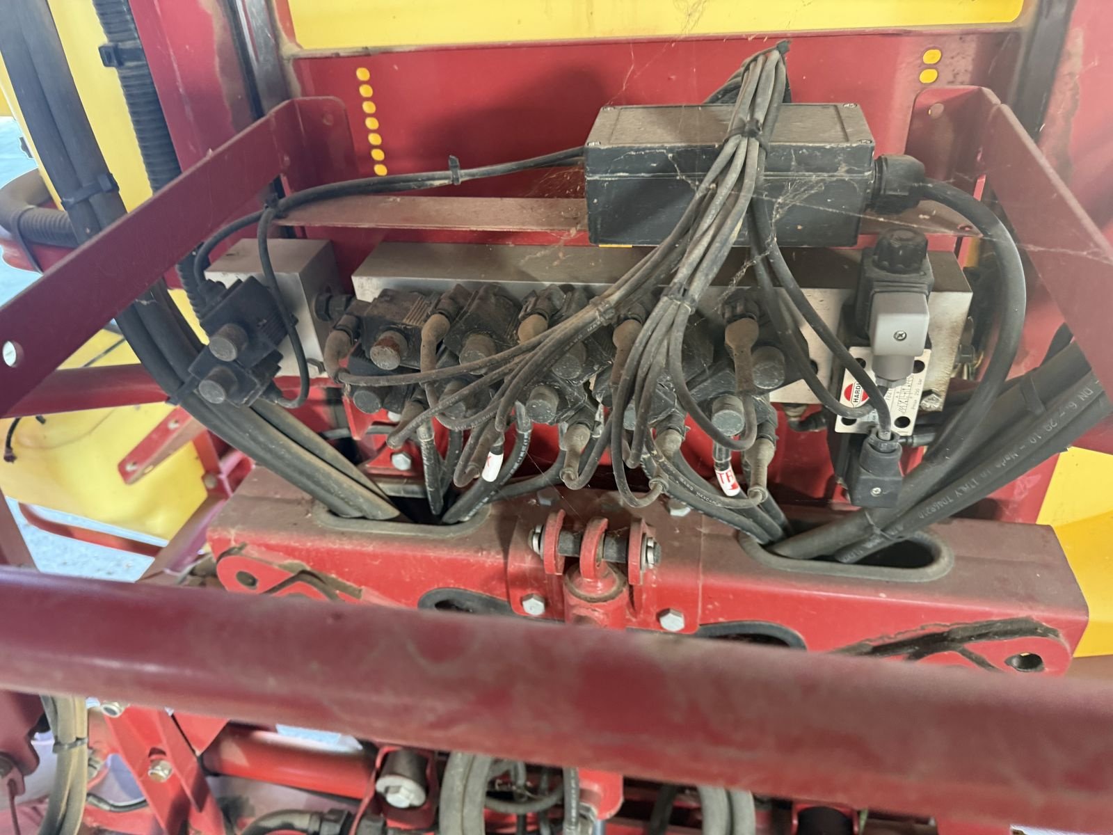 Feldspritze типа Hardi Master 1000 VHZ 15 Meter, Gebrauchtmaschine в Hohenruppersdorf (Фотография 12)