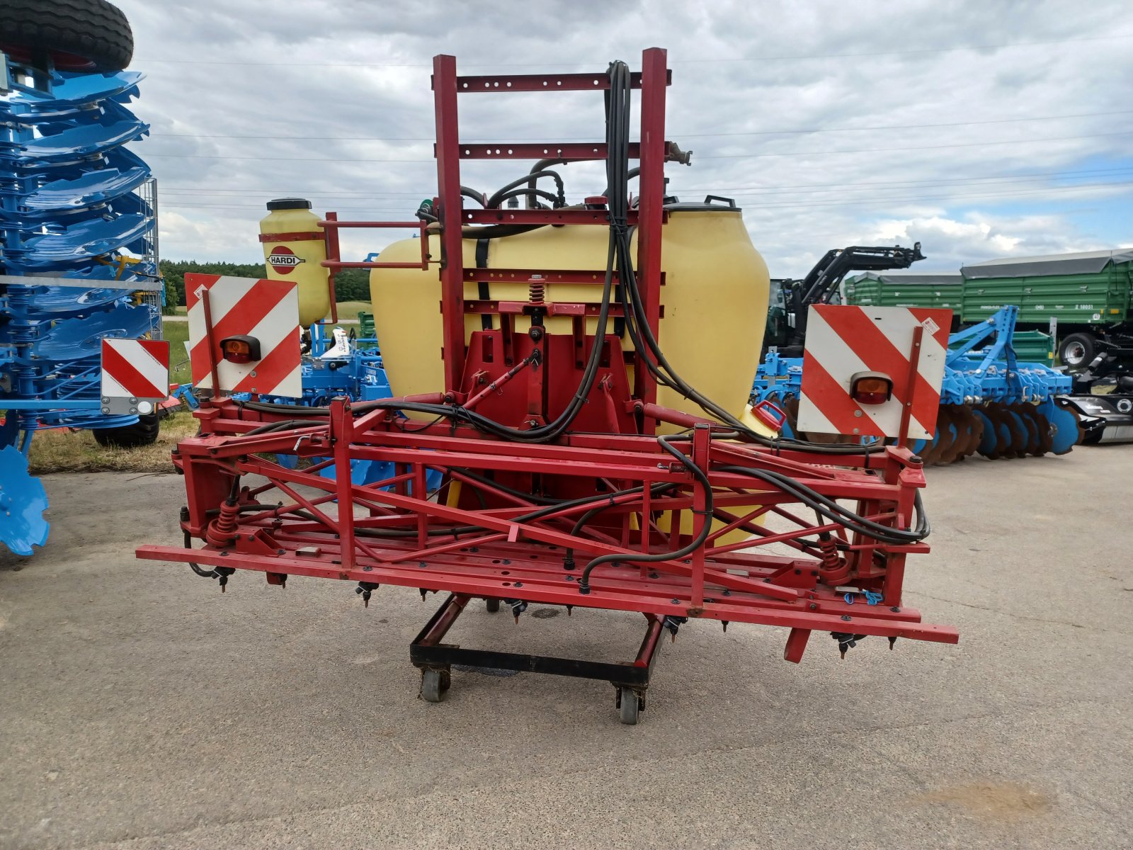 Feldspritze des Typs Hardi Master 600 BK 3MA, Gebrauchtmaschine in Uffenheim (Bild 4)
